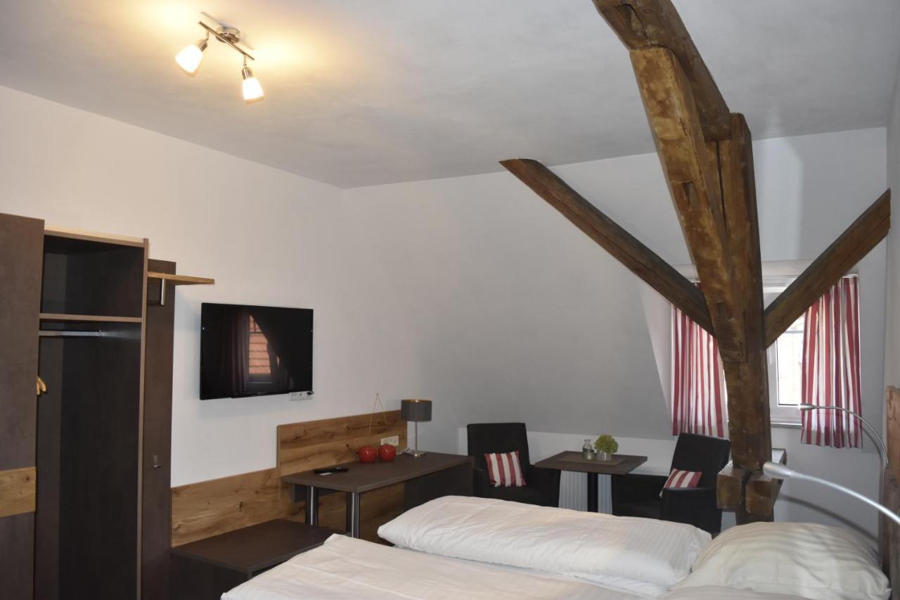 Gasthof Pension Zum Goldenen Hirschen Burgbernheim Dış mekan fotoğraf